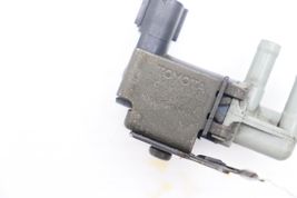00-05 TOYOTA CELICA VACUUM SWITCH VALVE E2312 image 11