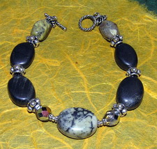 Pretty Bracelet Black Green Serpentine Quartz Gemstones AB Czech Glass Beads - £13.28 GBP