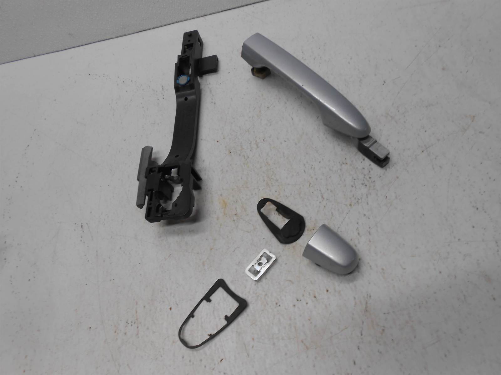 2012 Honda Civic Front Right Passenger Exterior Door Handle - $29.99