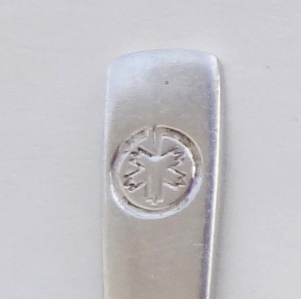 Collector Souvenir Spoon Canada Maple Leaf Emblem Oneida Stainless - £2.35 GBP