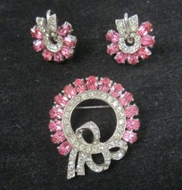 Vintage Kramer Pink Rhinestone Bow Wreath Brooch and Earring Set Silver ... - $48.51