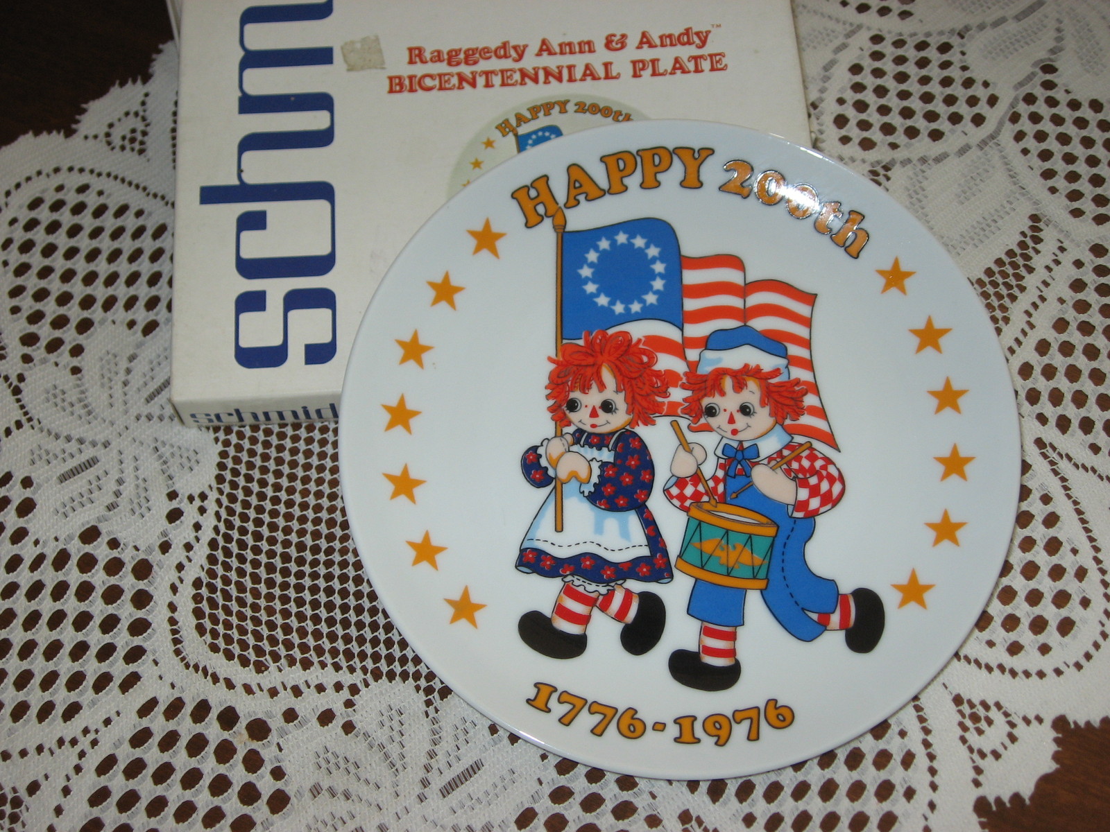 Raggedy Ann & Andy-Bicentennial Plate -Limited Edition-Schmid Brothers-USA-1975 - $6.00