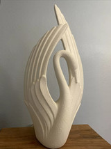 Haeger 1996 Ceramic 20” Swan White Textured Finish statue modern - £103.71 GBP