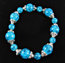 Brilliant Blue Beads Crackle Glass Vintage Bracelet Stretchy Elastic Silvertone - £15.02 GBP