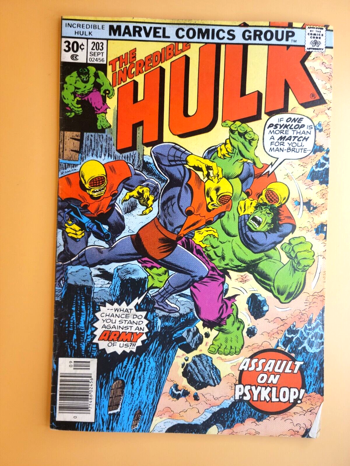 Primary image for THE INCREDIBLE HULK  #203  VG(LOWER GRADE)  COMBINE SHIPPING  BX2475