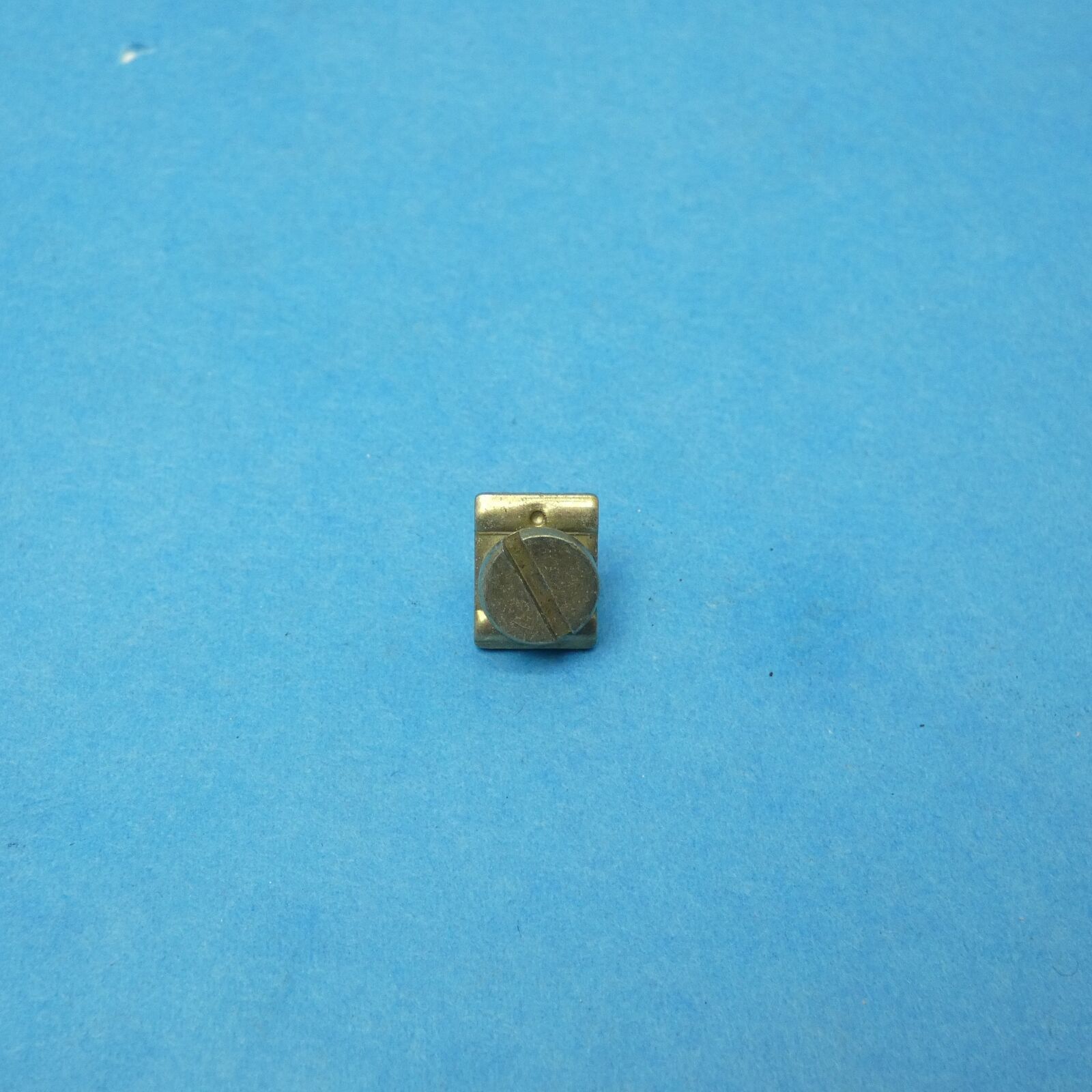 Square D 30018-070-50 Wire Clamp and Screw Lug NEMA Size 1 New Take Out - $2.99