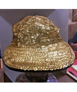 Sequin Baseball cap hat gold - $595.61 MXN