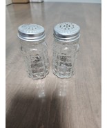 Crystal and Stainless Retro Salt &amp; Pepper Shaker Set - $167.40 MXN