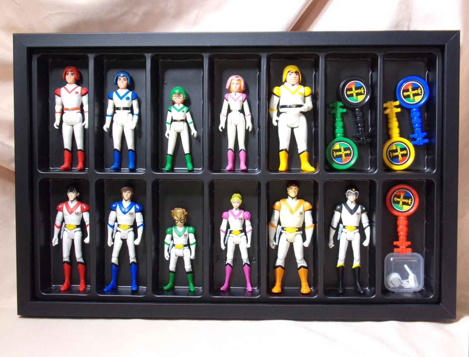 VOLTRON PILOT FIGURES COLLECTORS SET In Display Case w/ Sven-Panosh Plac... - €557,89 EUR