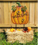 Welcome Sign Classic Metal Welcome Pumpkin Yard Art Land and Sea - £38.11 GBP