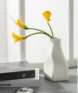 Meletē White Ceramic Irregular Shape Vase Tabletop Decor Modern Home - $312.13 MXN