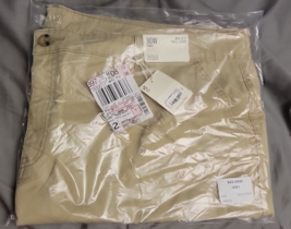 Ana Plus Size 30W Mid Rise Beige Twill Shorts NWT - $16.00