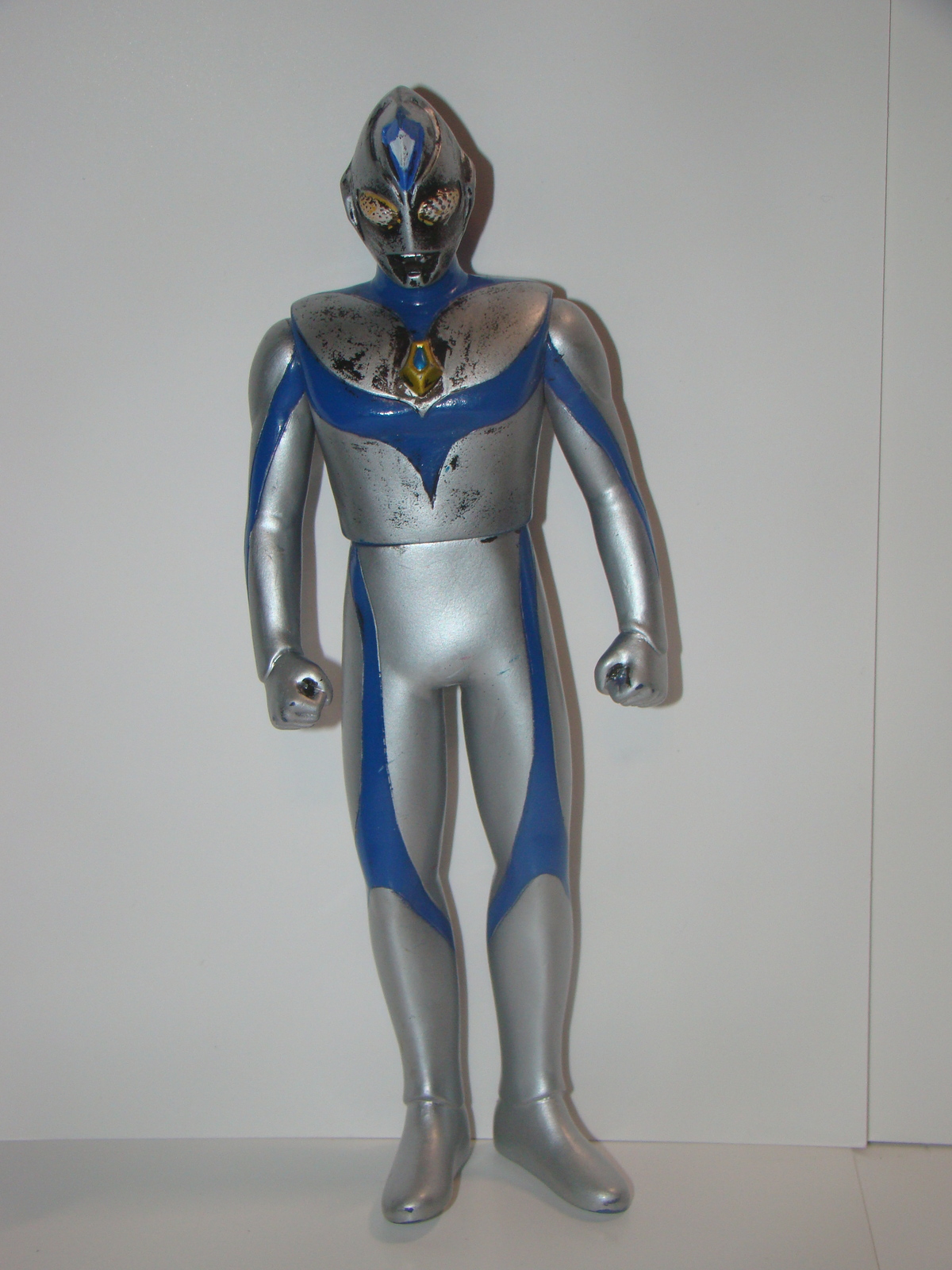 Primary image for Bandai (1997) Ultraman Ultra Hero Ultraman Dyna Miracle Form (6.25 inch) Figure