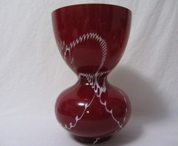LARGE ART DECO HAND BLOWN RED &amp; WHITE GLASS VASE BX GLASS HOUR GLASS SHA... - £56.51 GBP