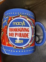 Macys 2009 Thanksgiving Day Parade 3D Embossed Coffee Mug Cup - £11.59 GBP