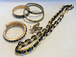 Black and Gold Jewelry Vintage Lot - £16.74 GBP