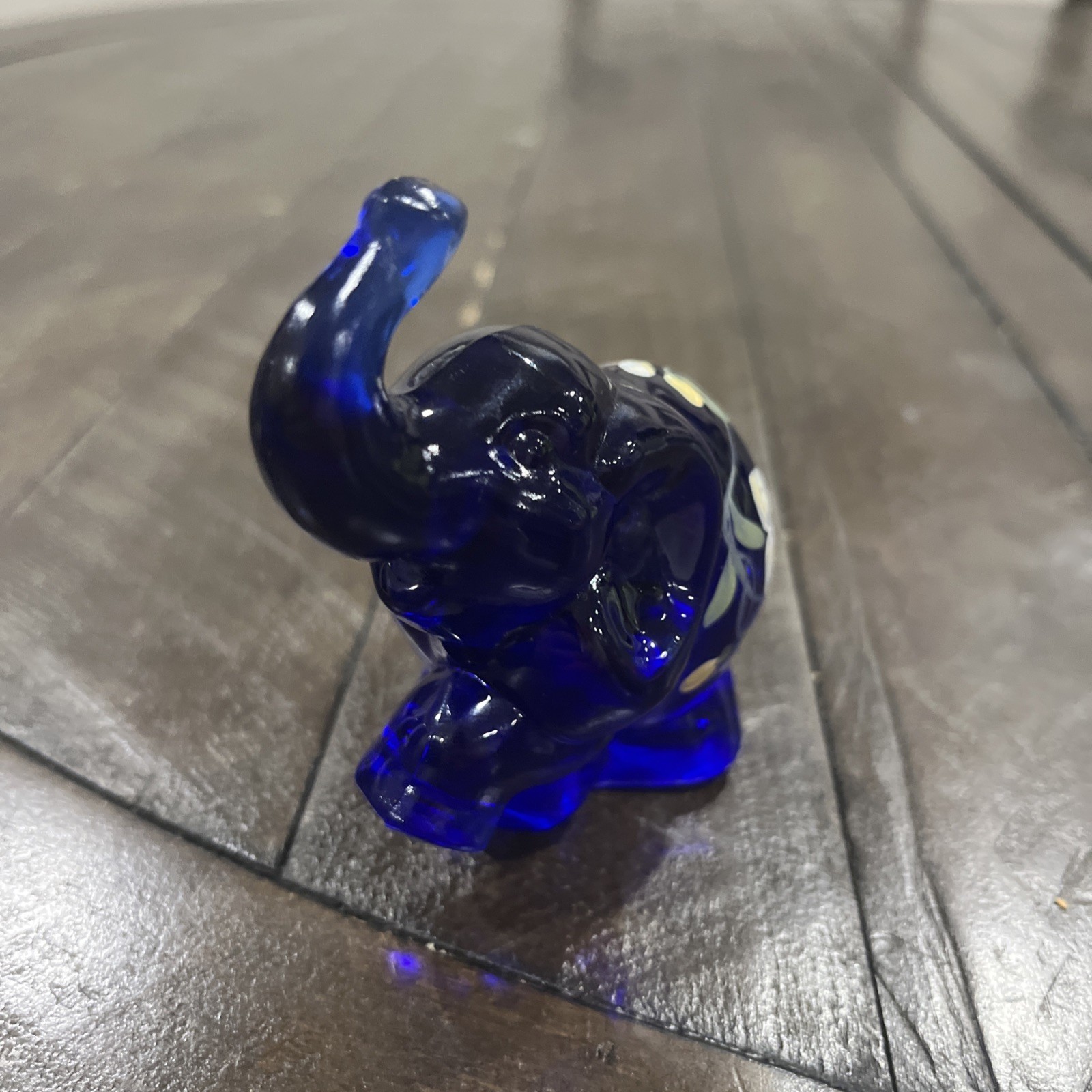 Fenton Cobalt Blue Elephant with Flowers Hand Painted & Signed S Smith Item image 4