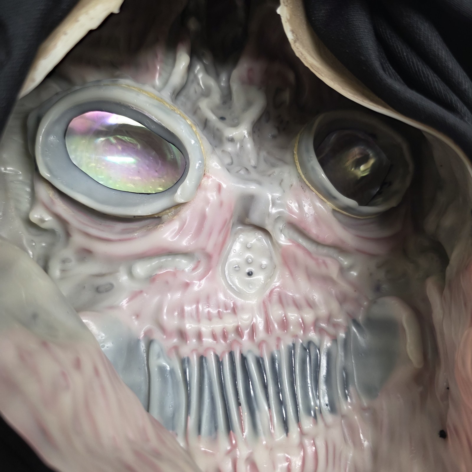Easter Unlimited Fun World Alien Cyborg Fallout Victim Halloween Mask Bubble Eye Item image 12