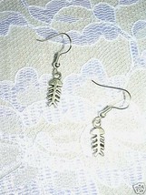 Surfer Girl Fish Bone Sea And Surf Dangle Alloy Silver Pair Of Charm Earrings - £3.19 GBP
