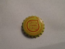 NOS VINTAGE SUN-DROP COLA BOTTLE CAP - $4.55