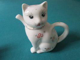 Lucky Compatible with Cats Tea POTS and Round of Compatible with CAT Friends Can - £43.60 GBP