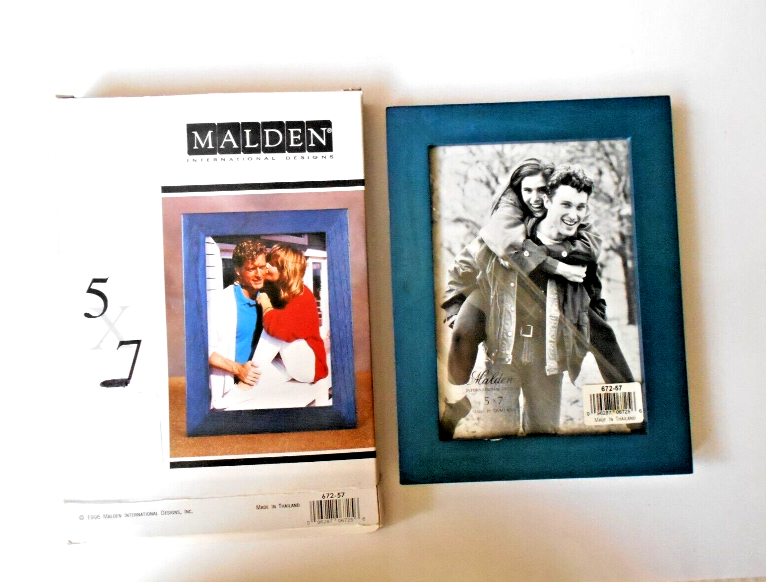 Primary image for Malden International Wood 5" x 7" Blue Picture Frame #672-57
