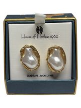 Rare Designer House Of Harlow 1960 Pearl & Gold Post Earrings NIB Asymmetrical - $44.99