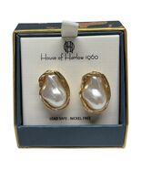 Rare Designer House Of Harlow 1960 Pearl &amp; Gold Post Earrings NIB Asymme... - $44.99