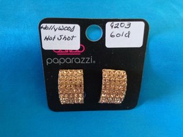 Paparazzi Clip-On Earrings (new) Hollywood Hot Shot/Gold 9203 - $8.58