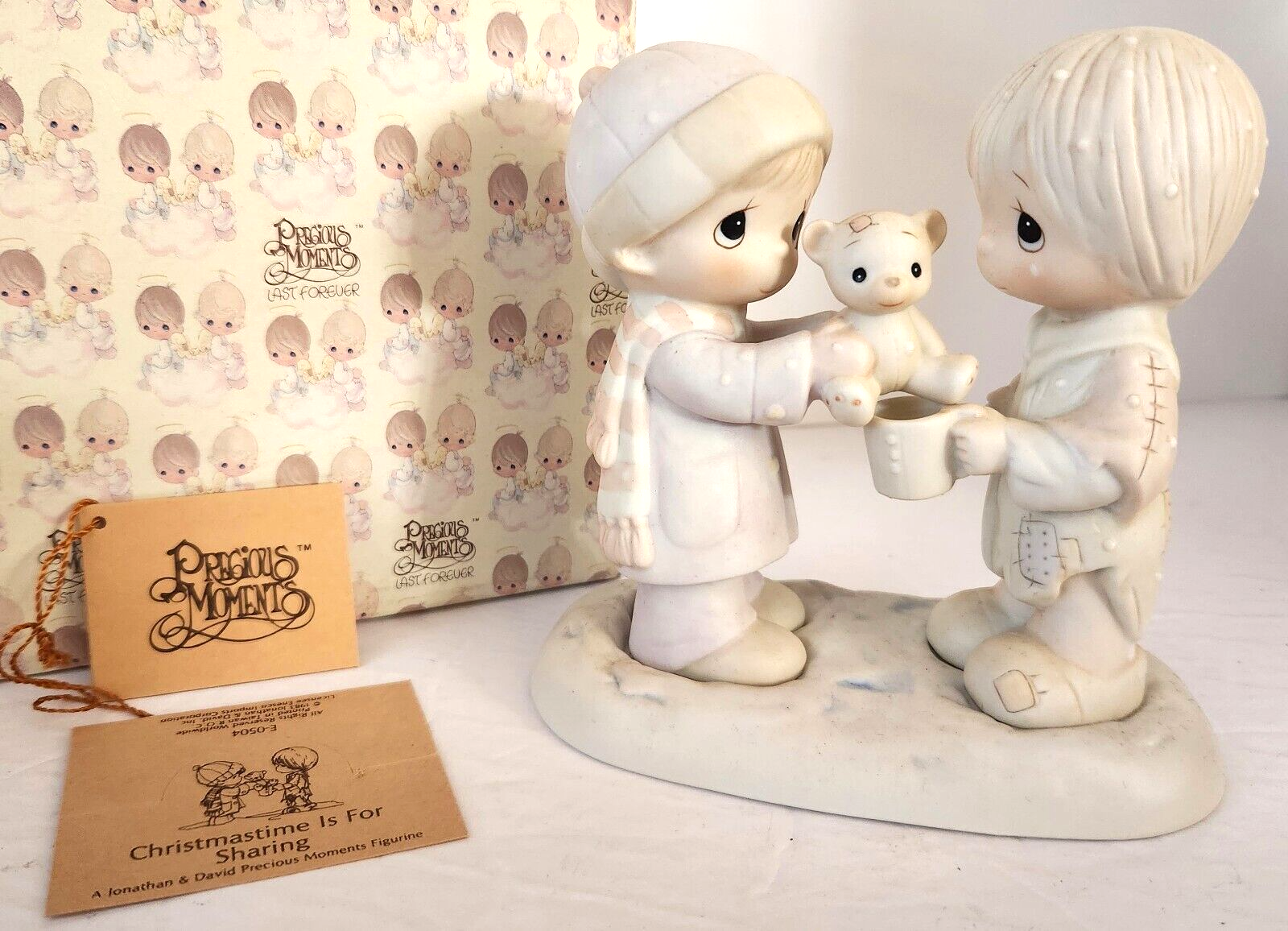 Precious Moments CHRISTMASTIME IS FOR SHARING Figure E-0504 Retired 1983 5" Tall - $19.95