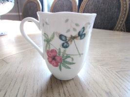 Lenox Butterfly Meadow Coffee Tea Mug Dragonfly Pattern Louise LeLuyer - $166.31 MXN