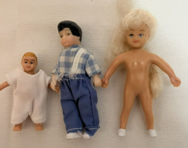 Vtg Town Square Dollhouse Miniatures Family Children Child boy Girl Baby... - $19.75