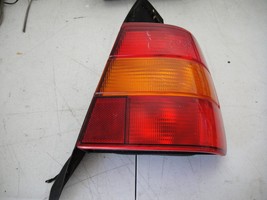 91 92 93 94 95 VOLVO 940 right/passenger  side TAIL LIGHT SDN BODY MOUNTED - £23.40 GBP