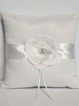 RING BEARER WEDDING PILLOW 8&quot; x 8&quot; White Square Flower Rhinestone Faux P... - £4.46 GBP