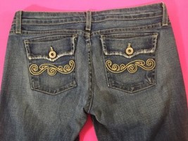 Street Jeans Womens Size 9 Waist 30 Inseam 32 Cotton Blend Distressed Blue - $11.86