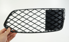 OEM 17-19 BENTLEY BENTAYGA FRONT PASSENGER RIGHT SIDE COVER GRILLE 36A80... - $275.87