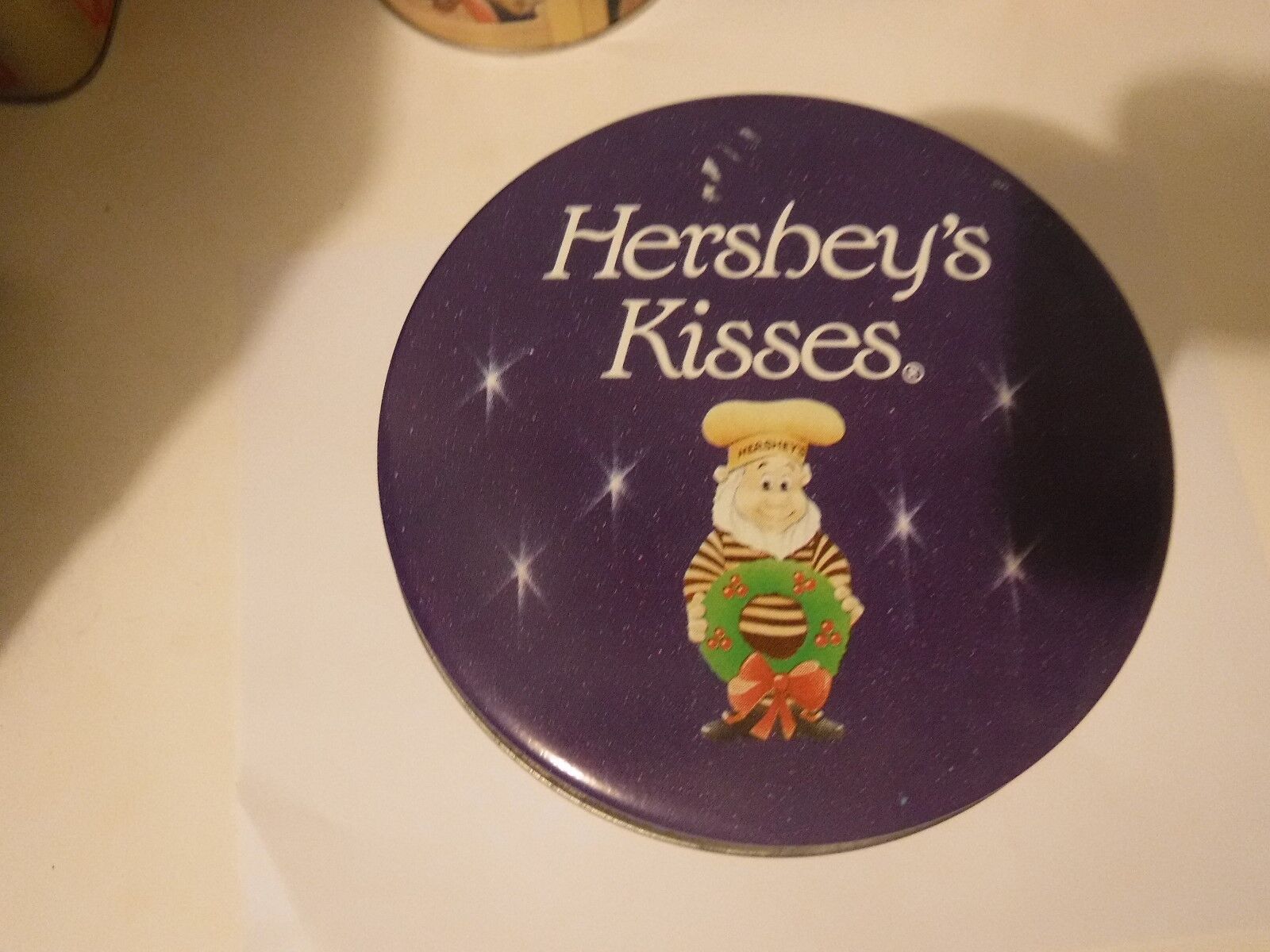 Hershey&#39;s Kisses Tin Canister Holiday Classic Series #5 1993  - $7.69