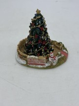 Liberty Falls AH111 Community Christmas Tree. Approx 1:64 HO Scale Village - £4.49 GBP