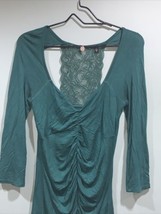 Buckle BKE Boutique Women’s Top Lace Open Back Green Long Sleeve Ruched Sz Sm - £9.16 GBP