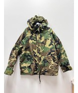 GENUINE US MILITARY ECWCS GORE TEX COLD WEATHER WOODLAND CAMO PARKA- LAR... - $2,358.35 MXN