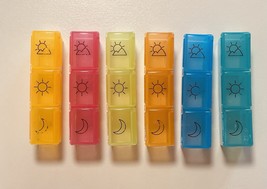 Daily Pill Organizer Multicolored Sun Moon Design Morning Noon Night - $147.09 MXN