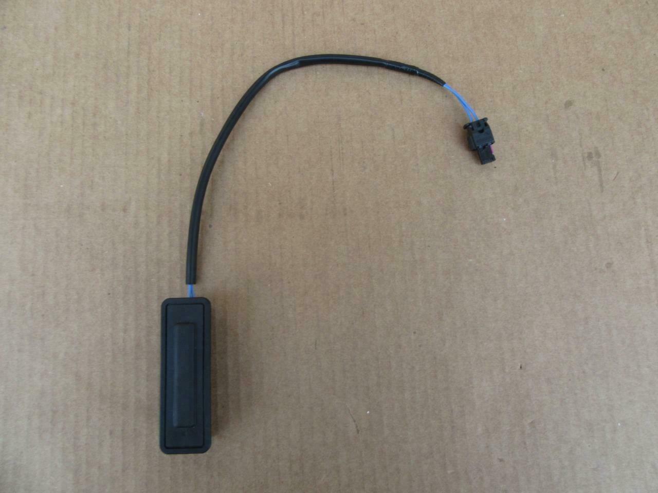 OEM 2014-2018 Impala Lift Gate Release Switch Button 13597497 - £13.02 GBP