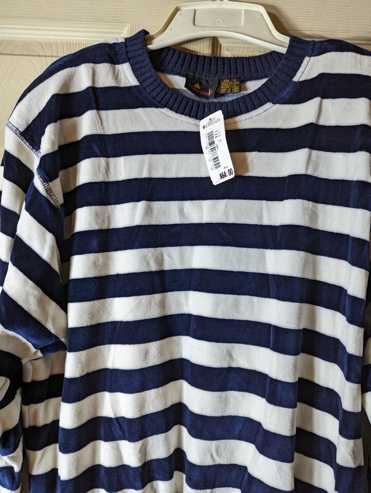 Liz Sport cotton blend ladies medium size top - $31.68