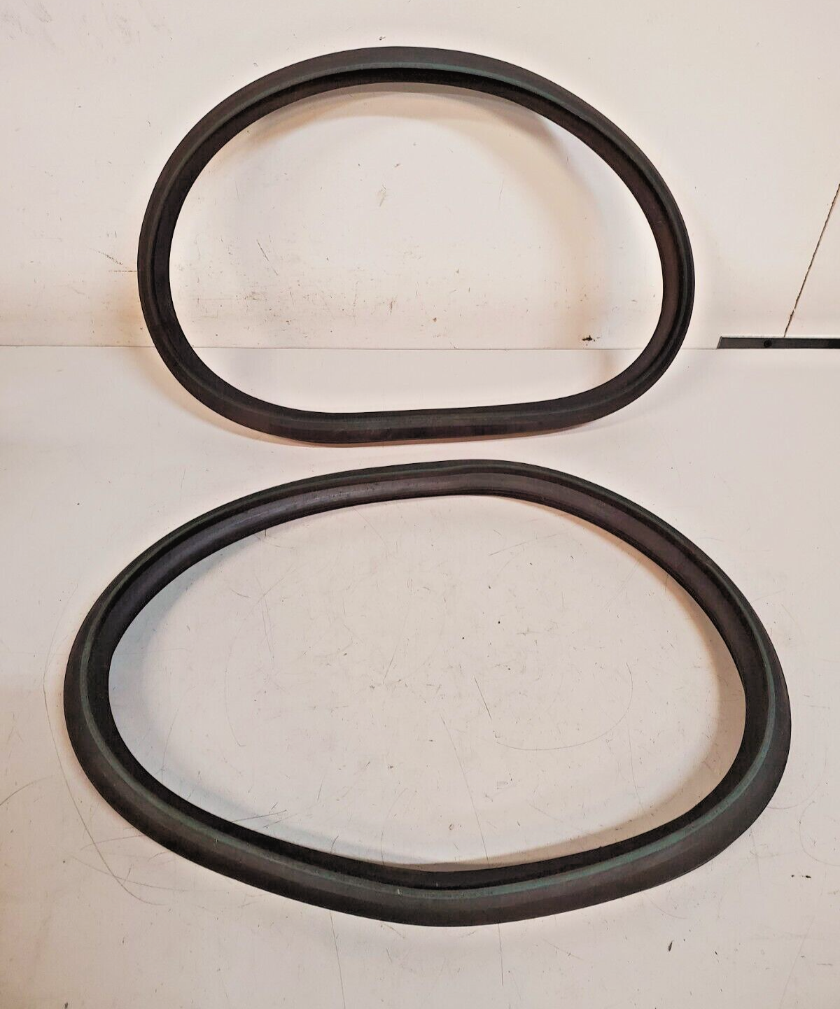 2 Quantity of Valley Gasket Seal Black F477LH | 1559AG | ADS 15&quot; N-12 HP... - $49.63