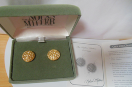 Vintage Signed NOLAN MILLER &quot;The Perfect Button&quot; Clip-on Earrings - £30.37 GBP
