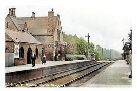 ptc1486 - Yorks. - Station Porter at Rawcliffe Railway Station - print 6x4 - £2.20 GBP