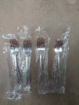 New Oneida AMERICAN HARMONY Set of 4 Salad Forks Stainless Flatware - £15.11 GBP