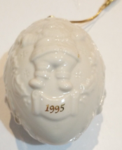 Lenox 1995 Annual Santa Claus Egg Shaped Christmas Ornament - £10.33 GBP
