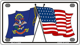 North Dakota Crossed US Flag Novelty Mini Metal License Plate Tag - $284.59 MXN