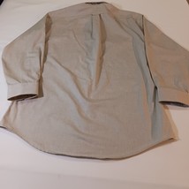 Stafford Shirt Men's Gray Button-Down Collar Shirt Wrinkle Free Size 16 1/2 (33) image 2